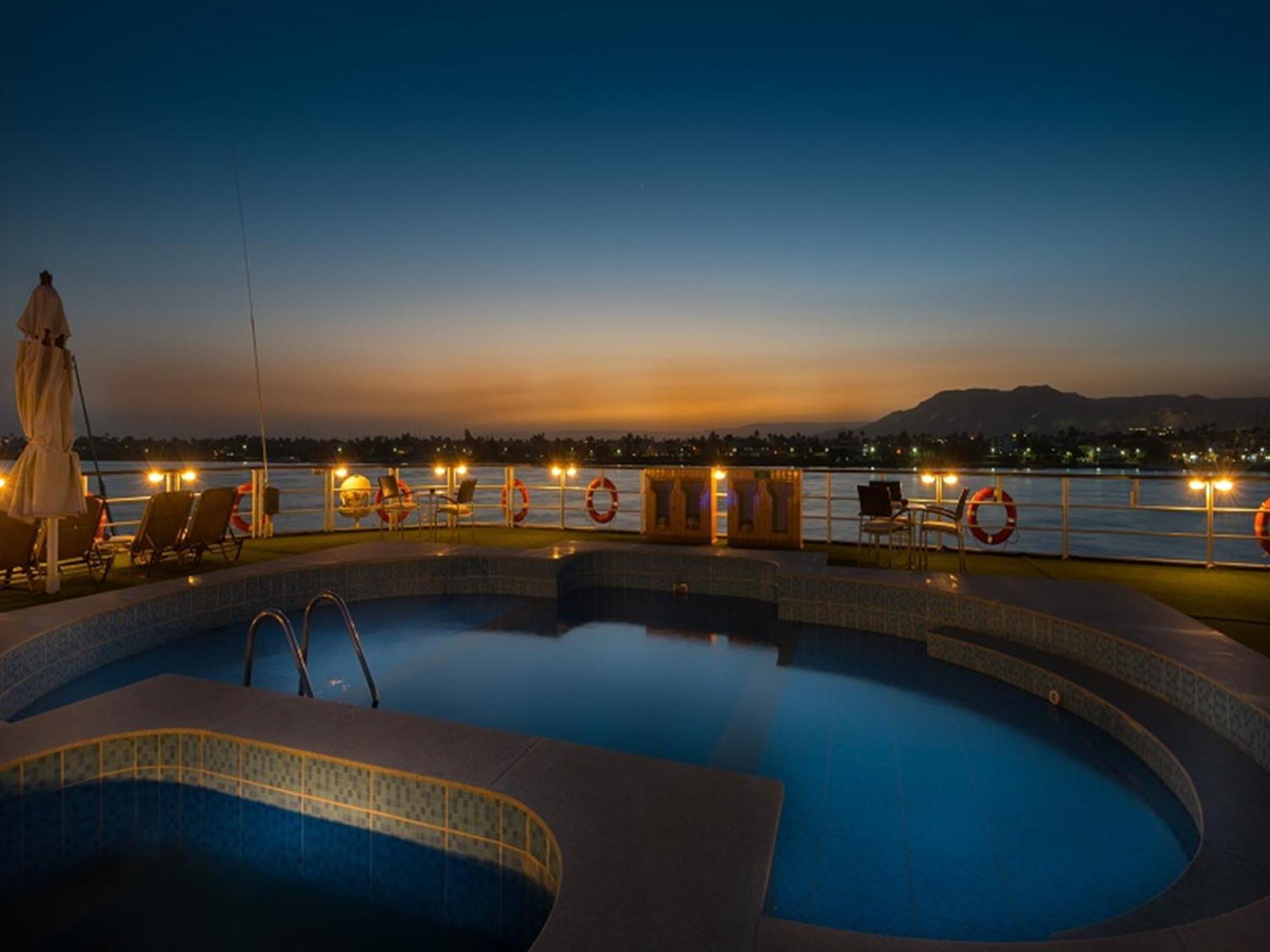 Steigenberger Regency Nile Cruise: Weekly Luxor and Aswan Voyages Hotel Exterior photo